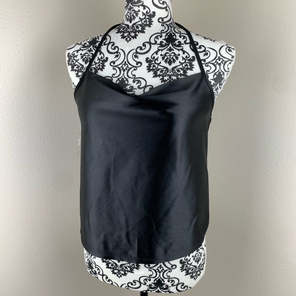 !SOLD! WILD FABLE BLACK SHINY TOP🌺